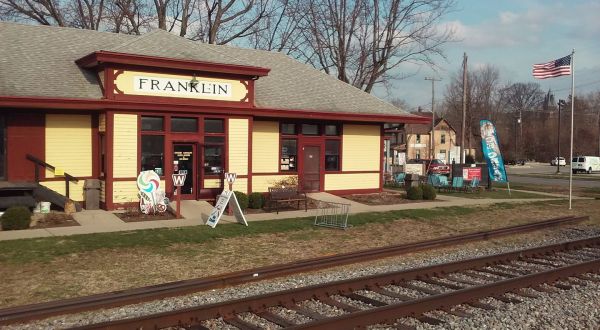 The Ice Cream Shop In This Indiana Train Station Museum Will Satisfy Your Sweet Tooth