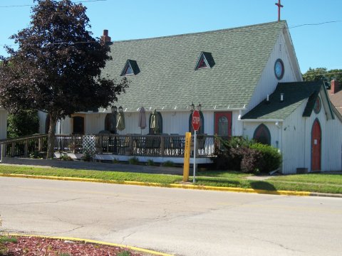 There's A Restaurant In Illinois That Used To Be A Church And The Food Is Heavenly