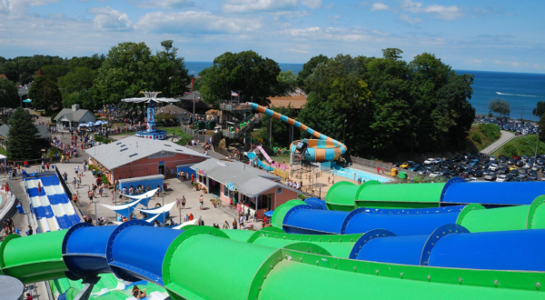 These 5 Waterparks Around Buffalo Are Pure Bliss For Anyone Who Goes There