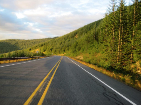 9 Roads With The Best Windshield Views In All Of Washington