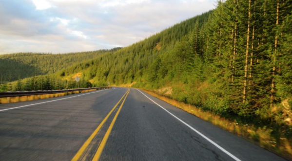 9 Roads With The Best Windshield Views In All Of Washington