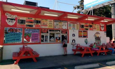 The Charming Little Oregon Drive-In That Will Delight You In Every Way