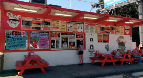 The Charming Little Oregon Drive-In That Will Delight You In Every Way
