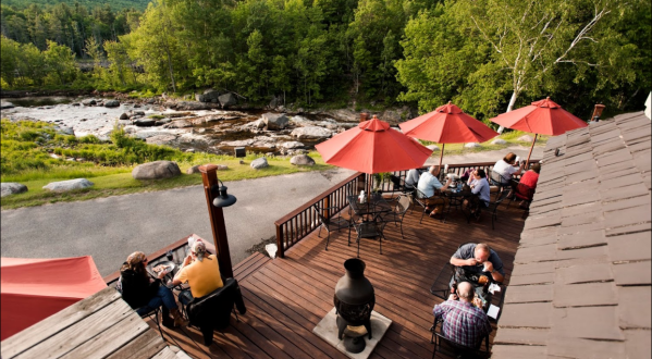 Dine Right On The River At This Old-Fashioned New York Pub In The Mountains