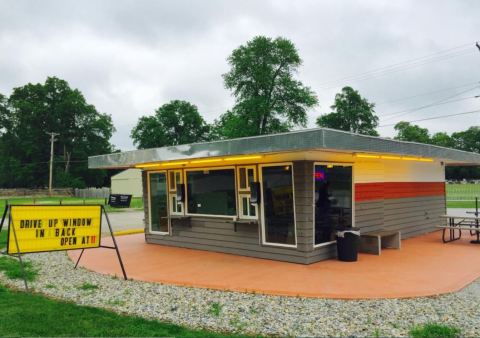 8 Ice Cream Stands In Indiana That Are So Small You'll Have To Take Your Treat To Go