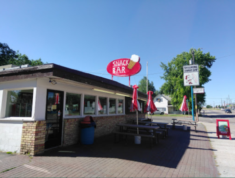 This Sugary-Sweet Ice Cream Shop In Idaho Serves Enormous Portions You’ll Love