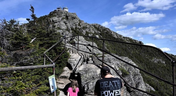The Historic Staircase In New York That Leads You Straight To An Incredible Mountain View