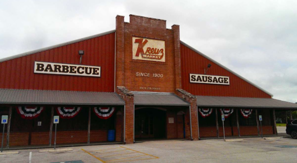 There’s A Small Town In Texas Known For Its Truly Epic BBQ