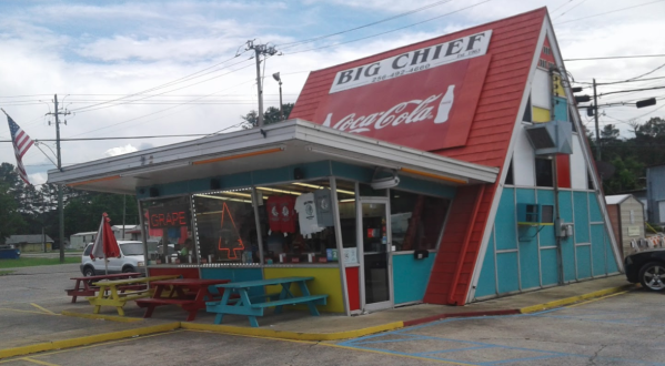 This Tiny Drive-In May Just Be The Best Kept Secret In Alabama