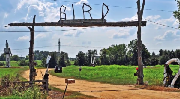 There’s A Whimsical Art Farm Hiding In Alabama And You’ve Got To See It