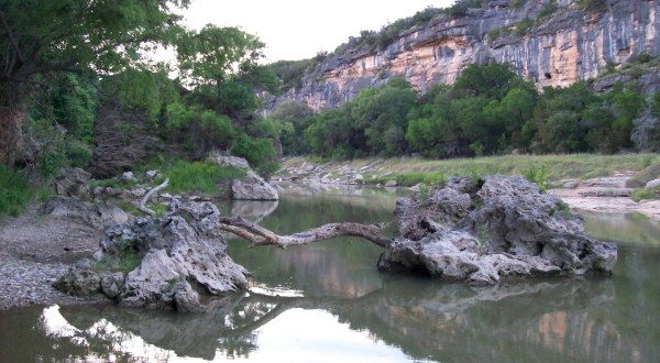 A Weekend Trip To This Amazing Waterfall State Park Near Austin Is All You Need This Summer