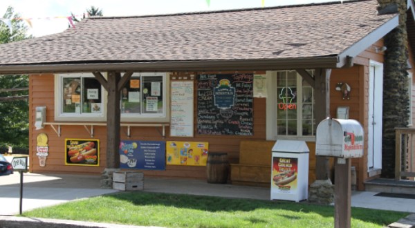The World’s Best Apple Pie Can Be Found At This Humble Little Apple Orchard Near Cleveland
