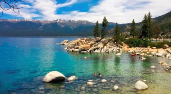The Clearest Lake In The U.S. Is Almost Too Beautiful To Be Real