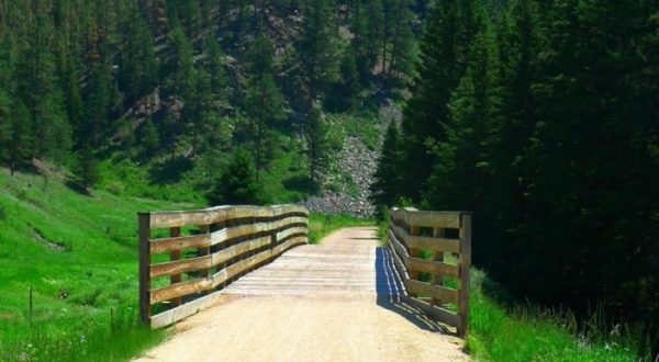 The Beautiful Bridge Hike In South Dakota That Will Completely Mesmerize You