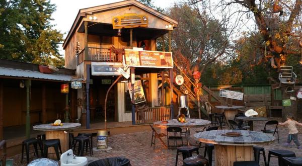This Rustic Backwoods Restaurant In South Dakota Serves Up Food To Die For