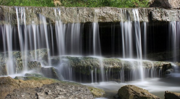 Discover One Of Kansas’s Most Majestic Waterfalls – No Hiking Necessary