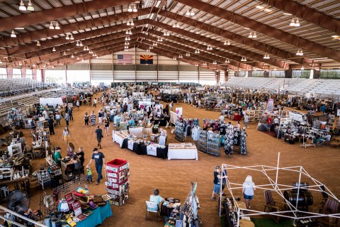 This Beautiful Vintage Market Is Coming To Arizona And You Won't Want To Miss It