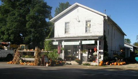 A Trip To The Oldest Grocery Store In Wisconsin Is Like Stepping Back In Time