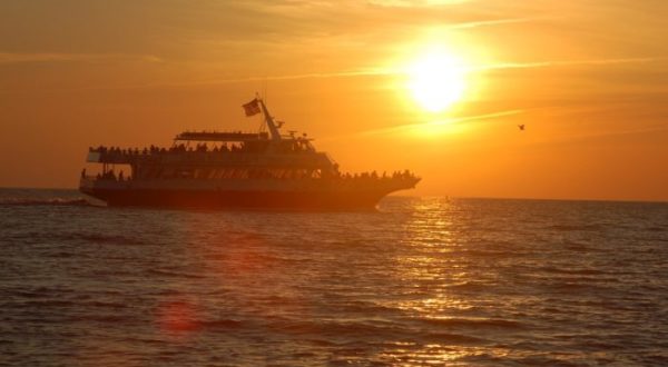 This Sunset Wine Cruise In New Jersey Is The Perfect Summer Adventure