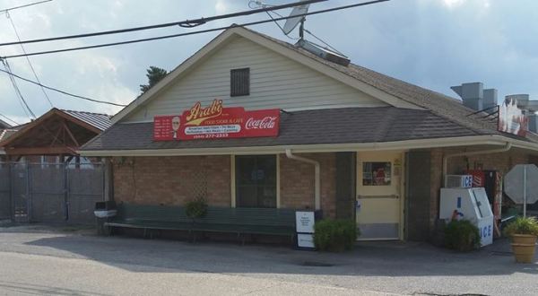 The Most Amazing Po’Boys Can Be Found Inside This Charming Grocery Store In Louisiana