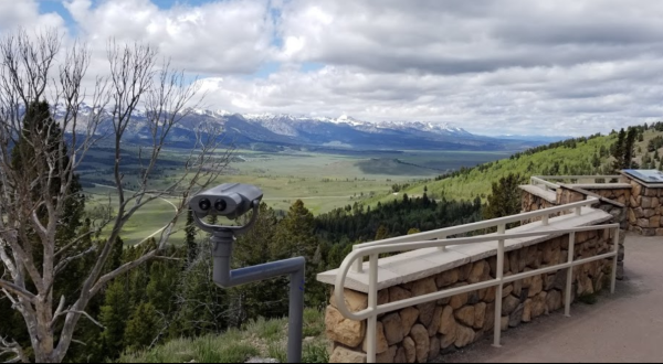 The Breathtaking Overlook In Idaho That Lets You See For Miles And Miles