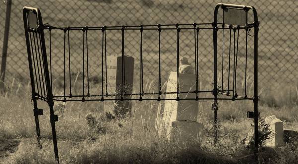 These 8 Haunted Cemeteries In Wyoming Are Not For the Faint of Heart