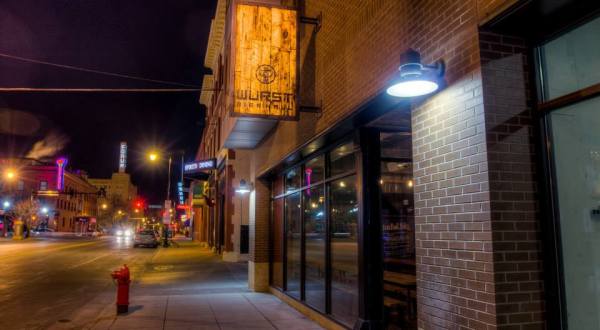 7 Of The Coolest, Most Unusual Places To Dine In North Dakota