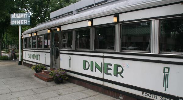 The World’s Best Pancakes Are Made Daily Inside This Humble Little New Jersey Diner