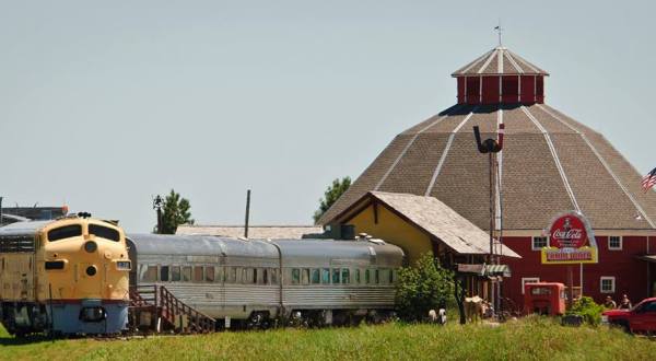 You Can Dine Inside An Old Train At This Small Town South Dakota Restaurant
