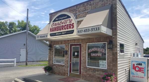 A Tiny Ohio Restaurant With Less Than 10 Seats, Crabill’s Serves Scrumptious Hamburgers