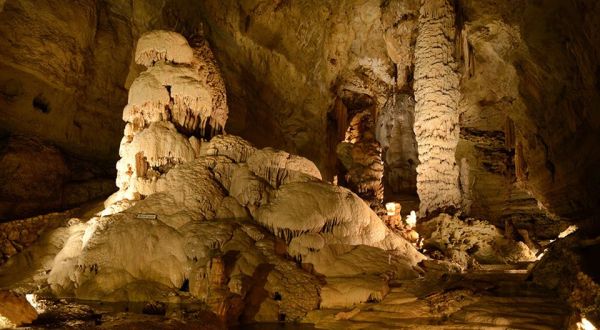 The Underground Adventure In Austin That Will Transport You To A Surreal New World