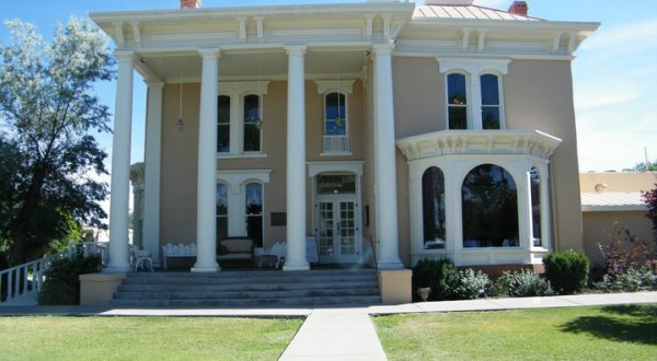 Dine Inside This Old Mansion For A True New Mexico Experience