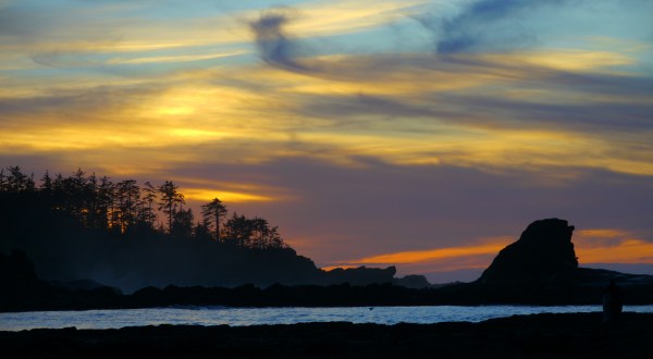 This Beautifully Serene Beach Is One Of The Most Spectacular Hidden Gems In Oregon