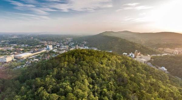 It’s Easy To See Why This Arkansas Town Was Voted Most Beautiful