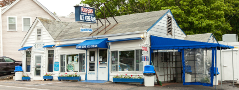 The Oldest Ice Cream Shop In Massachusetts Has A Mouthwatering Sundae Challenge