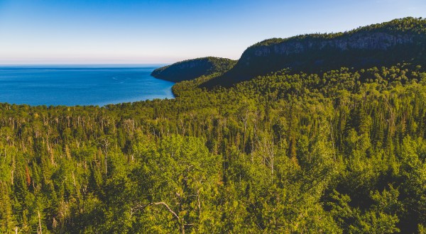 The Breathtaking Overlook In Minnesota That Lets You See For Miles And Miles