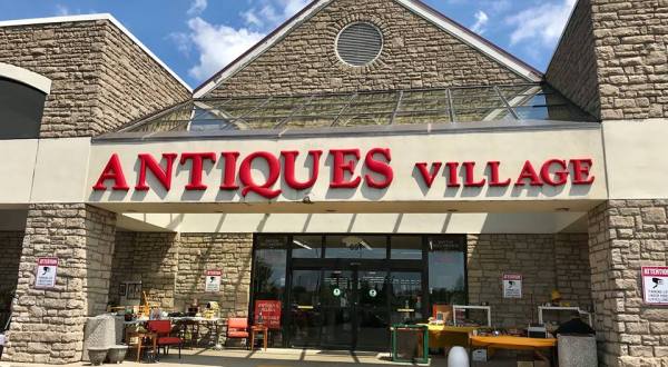 You Could Spend All Day At This Antiques Village Just Outside Of Cincinnati