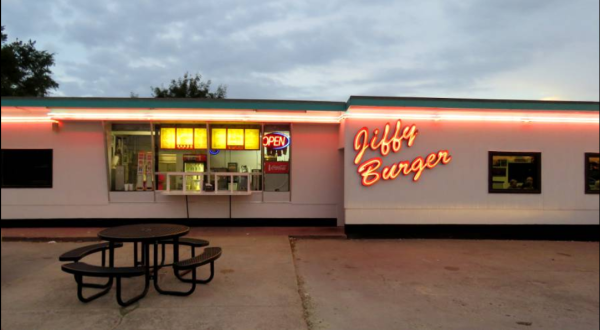 12 Cult Classic Restaurants In Kansas That Will Always Be A Favorite