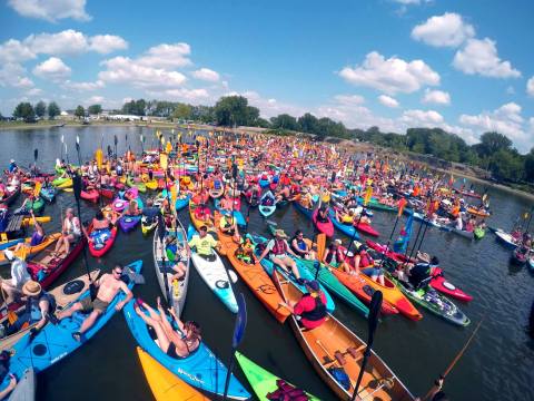 The Epic Float Trip Down The Country's Largest River That Starts In Illinois