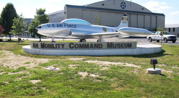 History Buffs Will Love The Airplane Tours Offered At This Unique Delaware Museum