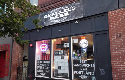 You'll Never Forgive Yourself If You Don't Try This Incredible Sandwich Shop In Oregon