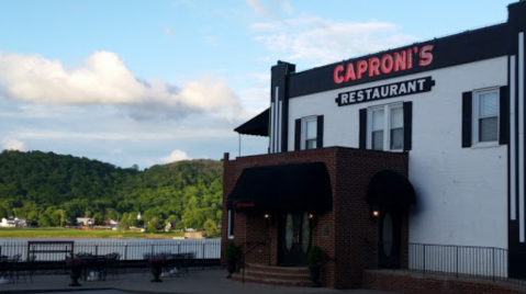 This Riverfront Restaurant In Kentucky Is Almost 100 Years Old And It's About Time To Check It Out