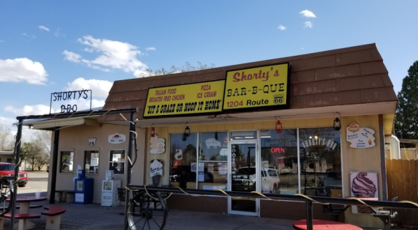 You’ll Find The Best Fried Chicken On The Planet At This Inconspicuous New Mexico Restaurant