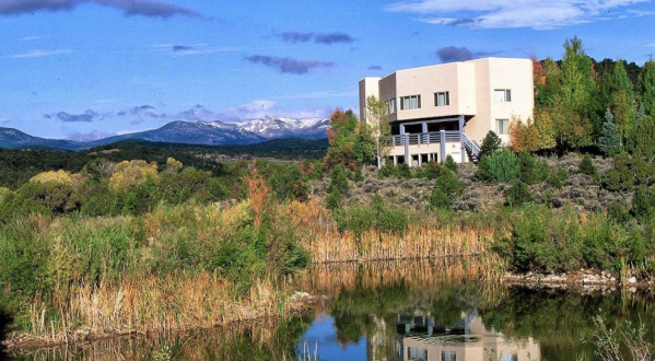 You’ll Be Surrounded By Utah’s Natural Beauty At This Little Lodge