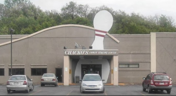 Some Of The Best Food In Pennsylvania Is Found Inside This Inconspicuous Bowling Alley