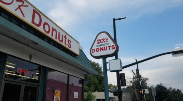 The World’s Best Donuts Are Made Daily Inside This Humble Little Idaho Bakery