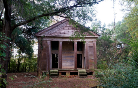 Most People Don't Know The Haunting History Of This Alabama Church