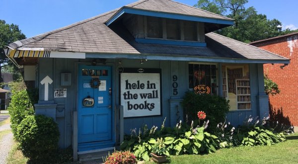 The Most Charming Bookstore In The U.S. Is Right Here In Virginia And You Have To See It For Yourself