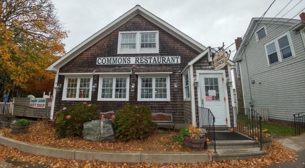 The World’s Best Johnnycake Is Made Daily Inside This Humble Little Rhode Island Diner
