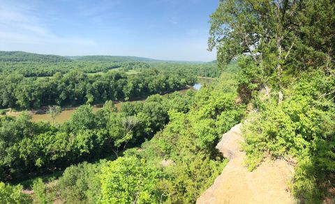 The Breathtaking Overlook In Missouri That Lets You See For Miles And Miles